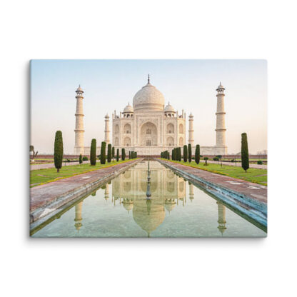 Morning Elegance of the Taj Mahal - Image 4